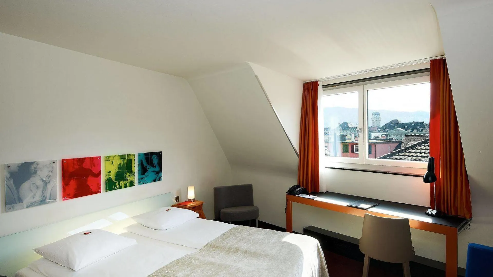 Swiss Chocolate By Fassbind Zurich Hotel 3*,
